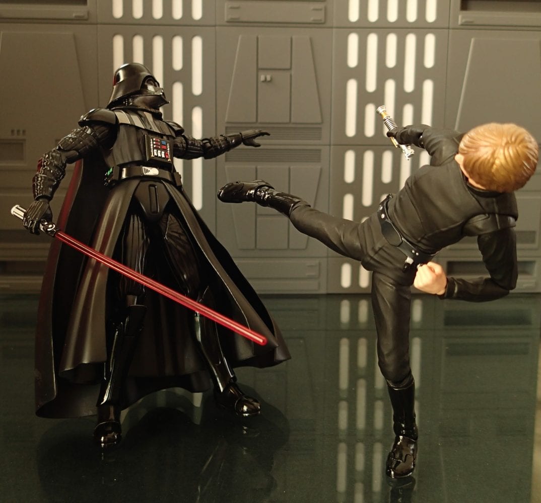 photographic-plastic-sh-figuarts-luke-skywalker-vs-darth-vader